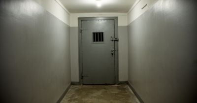 Poszukiwany 60-latek trafił do zakładu karnego na 3 lata